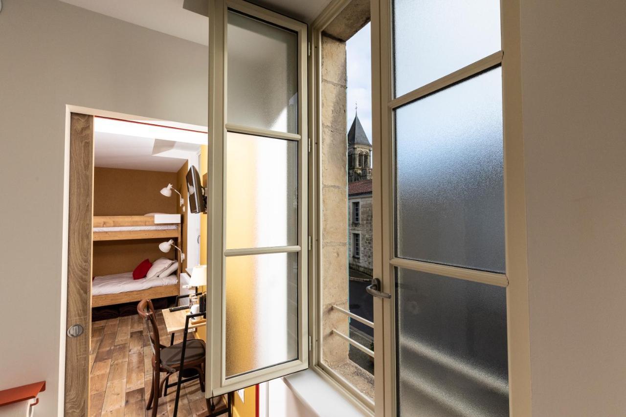 L'Auberge Des Artistes Nieul-sur-l'Autise Exterior photo